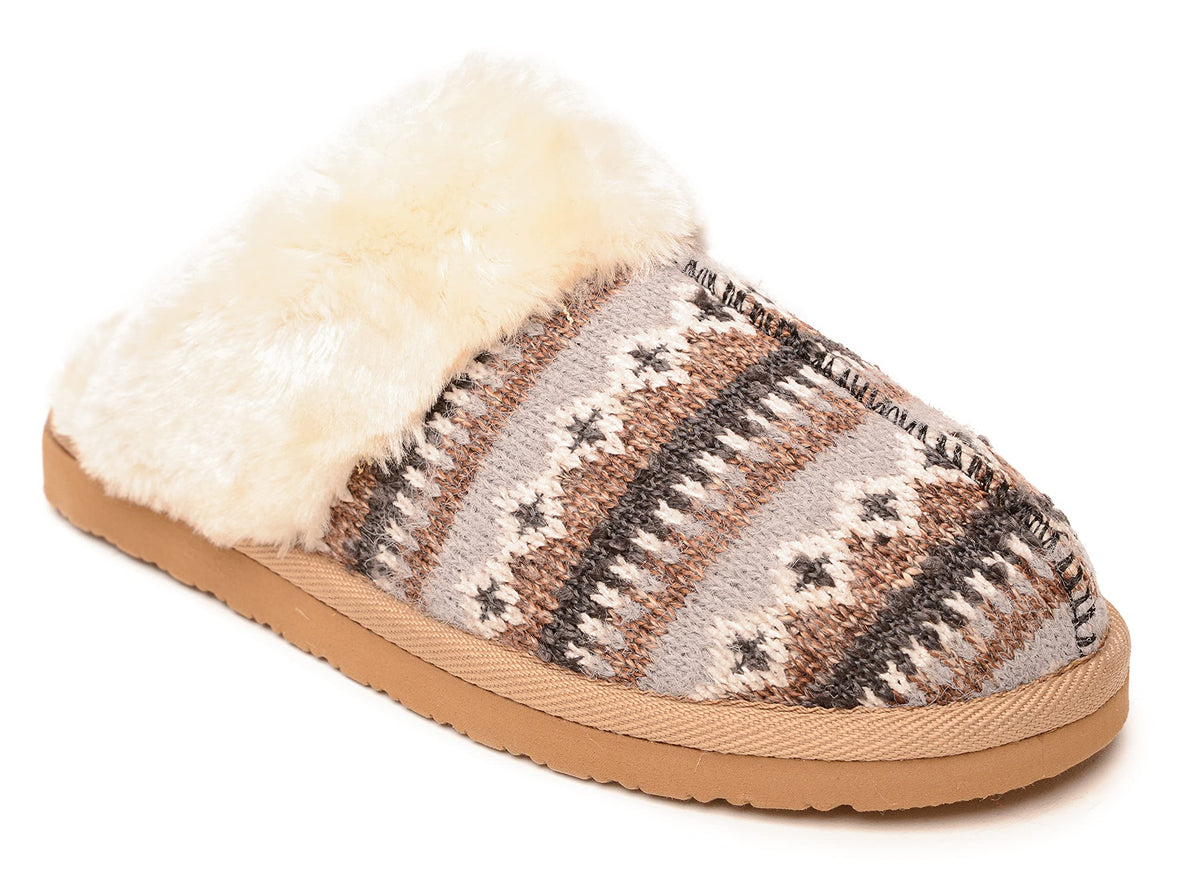 Minnetonka Women's Chesney Scuff Flat
