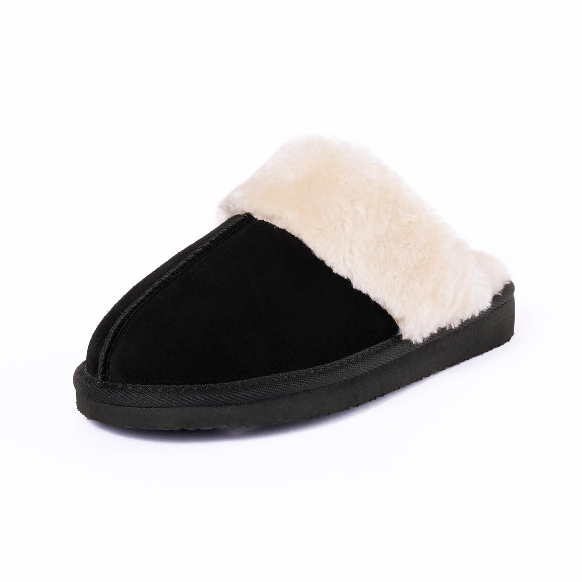 Minnetonka Women's Chesney Scuff Flat