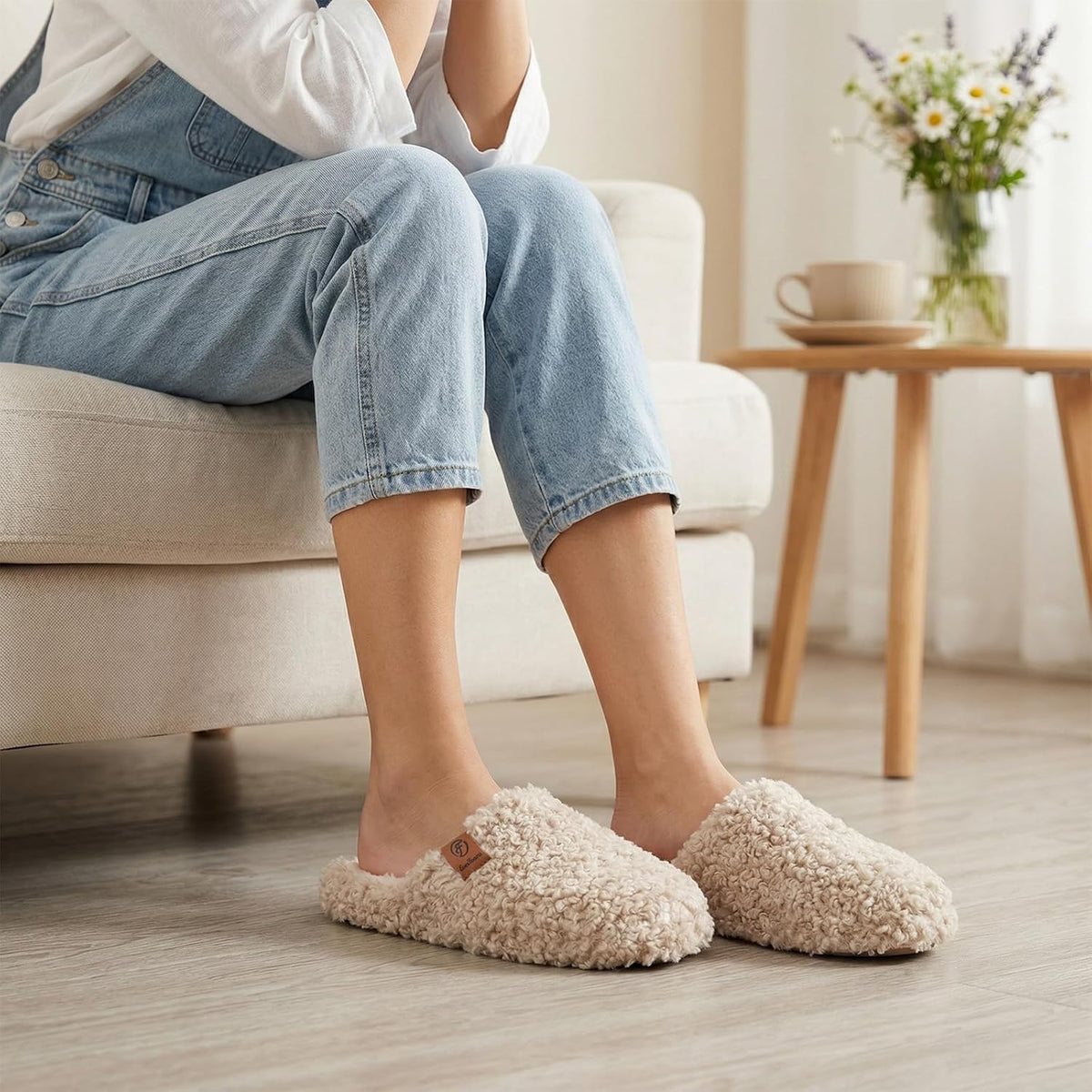 EverFoams Women’s Fuzzy Slippers Slip-on Memory Foam Indoor House Shoes