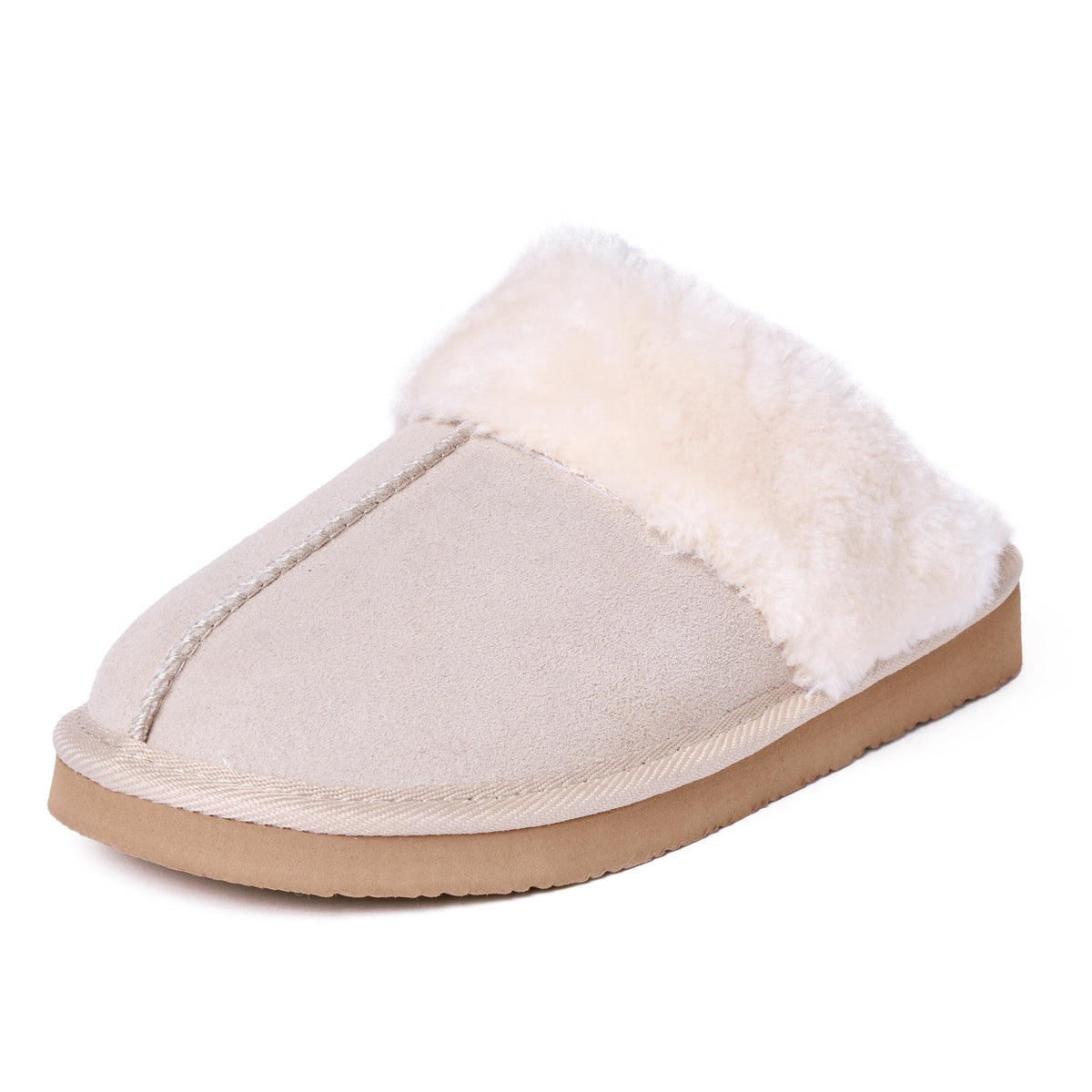 Minnetonka Women's Chesney Scuff Flat